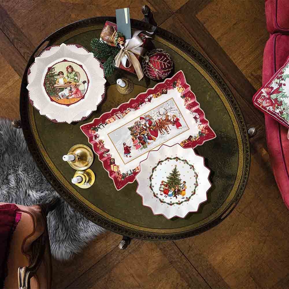 Villeroy und Boch 35x23cm Kuchenplatte Toys Fantasy eckig Santa und Kinder. Stimmungsbild.